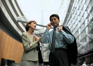 横浜でレディーススーツの販売店